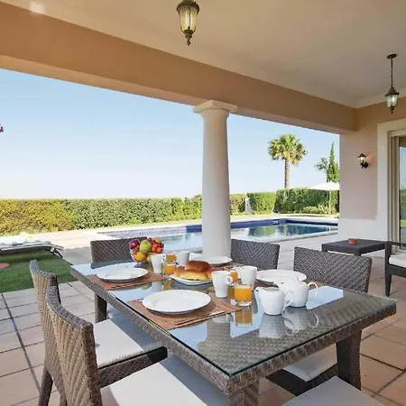 Monte Rei Villa